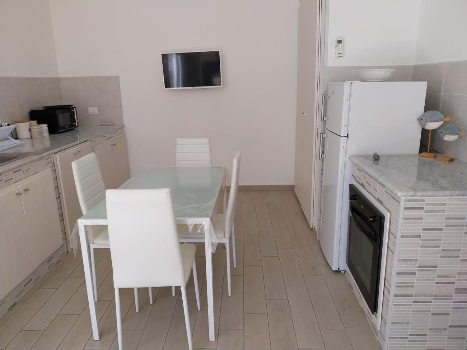 Sapori Di Mare Apartment Трапето Екстериор снимка